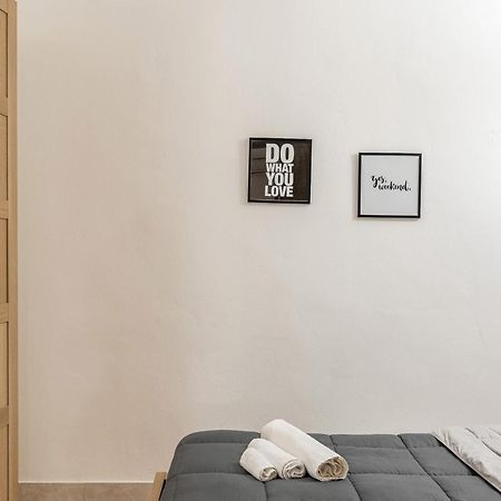 Sicilia Bella Maqueda Apartment Palermo Bagian luar foto
