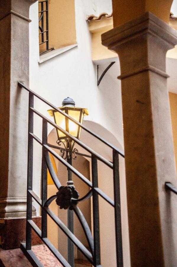 Sicilia Bella Maqueda Apartment Palermo Bagian luar foto
